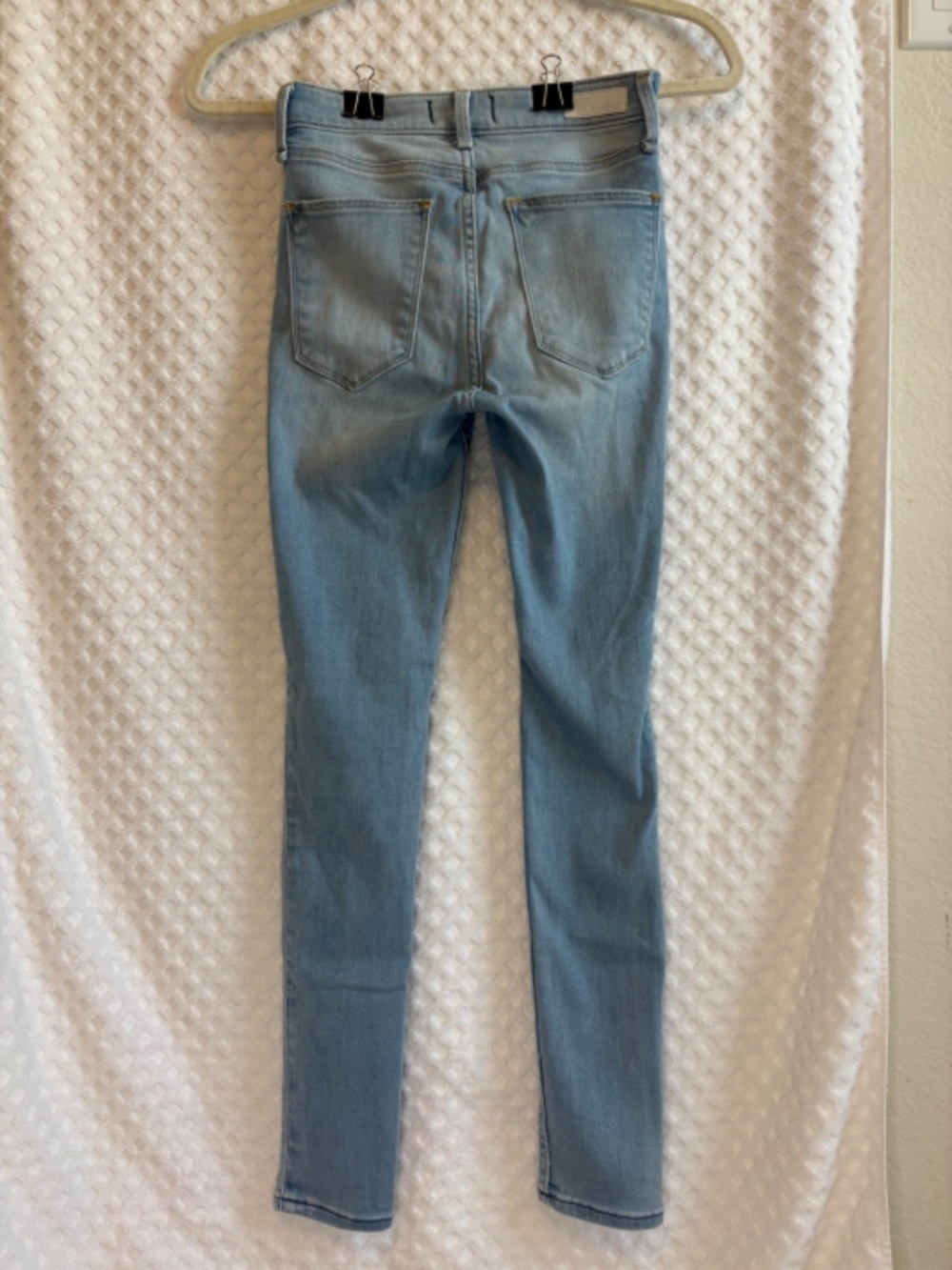Abercrombie & Fitch Simone High Rise Jean Leggings | Girls 24 (00S) | Light Wash - Picture 2 of 3